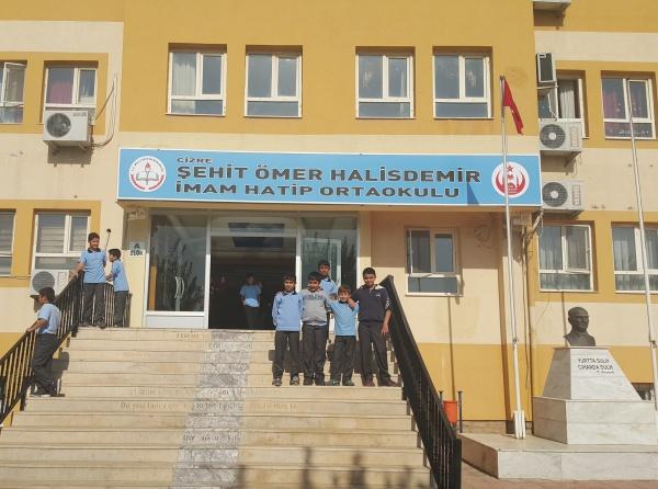 Şehit Ömer Halisdemir İmam Hatip Ortaokulu Fotoğrafı
